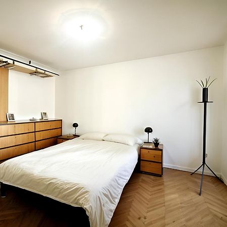 Stbg Bel Appartement Avec Balcon Estrasburgo Exterior foto